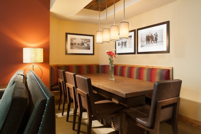 Imagen de la habitación del Hotel Grand Summit. Foto 11