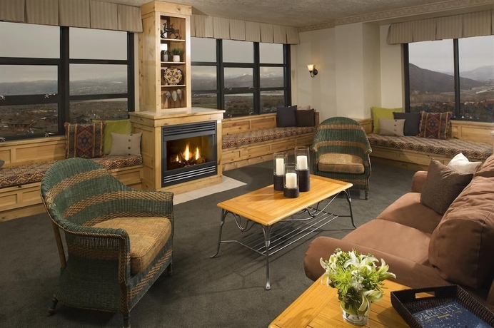 Imagen de la habitación del Hotel Grand Summit. Foto 14