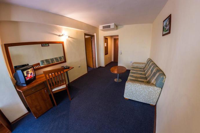 Imagen de la habitación del Hotel Grand Sunny Beach. Foto 10