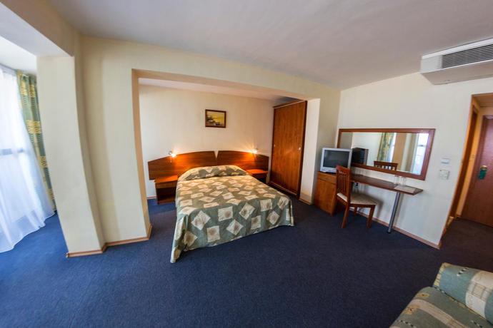 Imagen de la habitación del Hotel Grand Sunny Beach. Foto 15