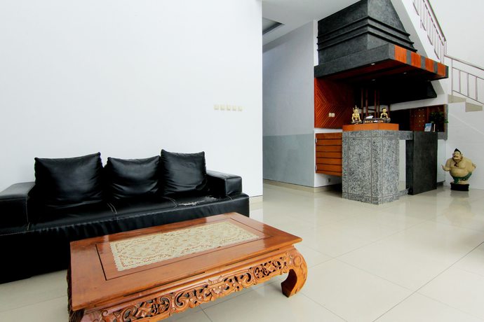 Imagen de los interiores del Hotel Grand Surya Yogyakarta. Foto 19