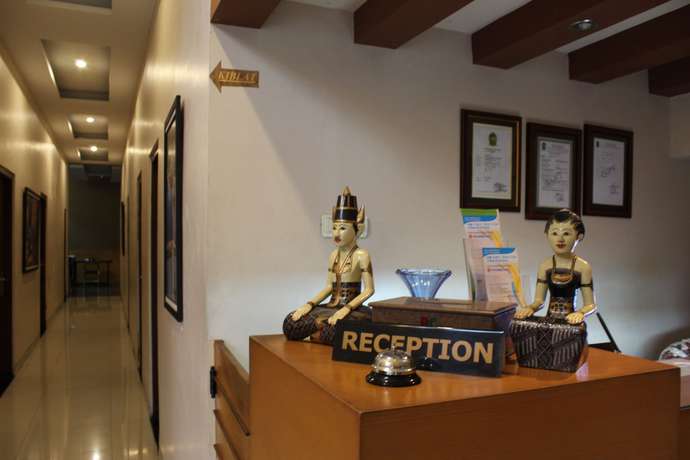 Imagen de los interiores del Hotel Grand Surya Yogyakarta. Foto 20