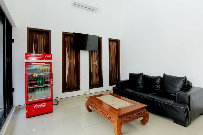 Imagen del bar/restaurante del Hotel Grand Surya Yogyakarta. Foto 3