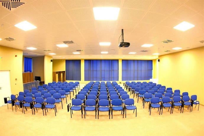 Imagen general del Hotel Grand, Targu-Mures. Foto 4