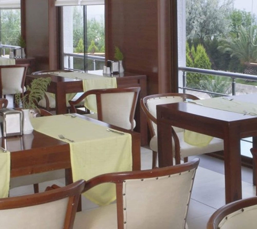 Imagen del bar/restaurante del Hotel Grand Temizel. Foto 3