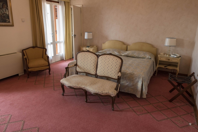 Imagen de la habitación del Hotel Grand Terme Tamerici E Principe. Foto 11