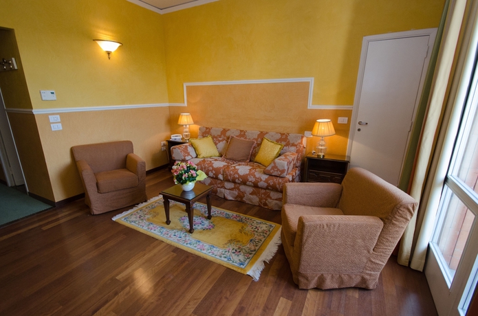 Imagen de la habitación del Hotel Grand Terme Tamerici E Principe. Foto 13