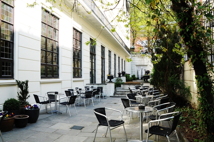 Imagen de los exteriores del Hotel Grand Terminus. Foto 9