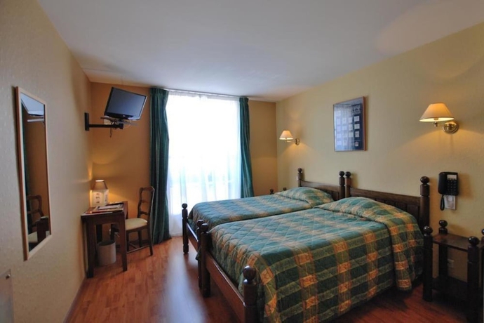 Imagen de la habitación del Hotel Grand Terminus Reine. Foto 6
