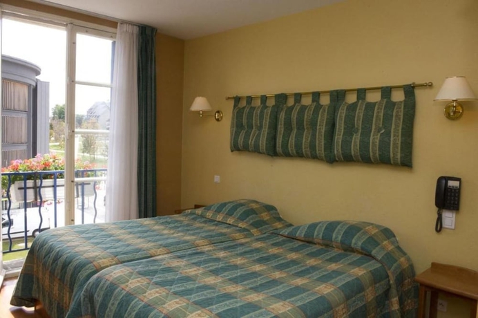 Imagen de la habitación del Hotel Grand Terminus Reine. Foto 7