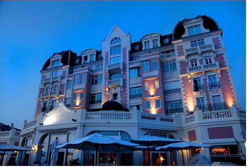 Imagen de los exteriores del Hotel Grand Thalasso Et Spa. Foto 8