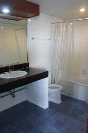 Imagen de la habitación del Hotel Grand Thara. Foto 2