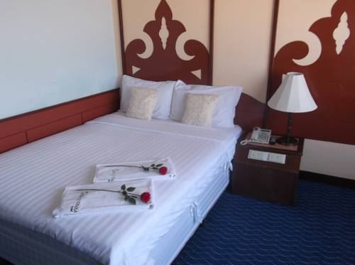 Imagen de la habitación del Hotel Grand Thara. Foto 3