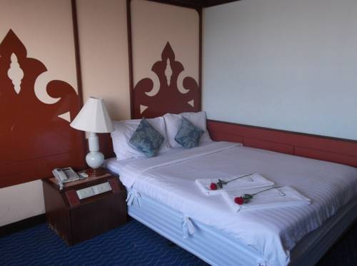 Imagen de la habitación del Hotel Grand Thara. Foto 10