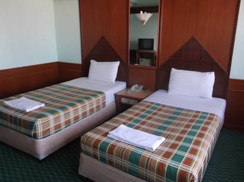 Imagen de la habitación del Hotel Grand Thara. Foto 13