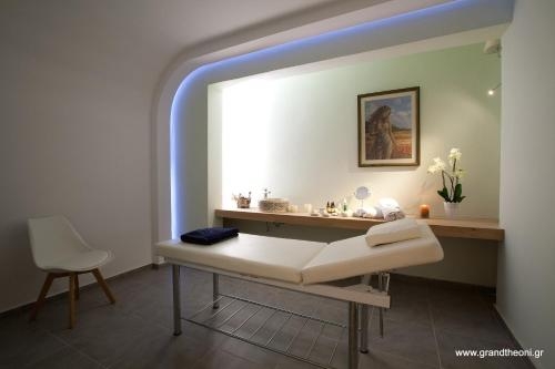 Imagen general del Hotel Grand Theoni. Foto 4