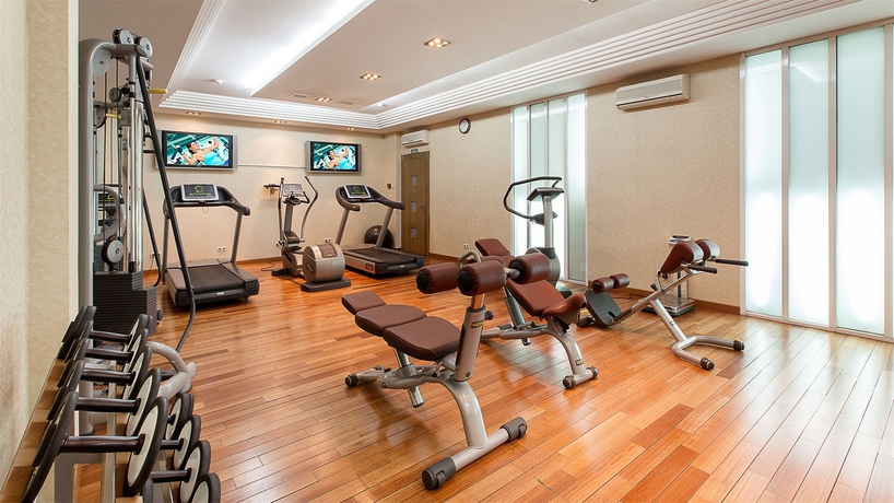 Imagen de los interiores del Hotel Grand Tien Shan. Foto 8