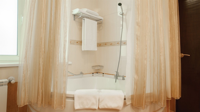 Imagen de la habitación del Hotel Grand Tien Shan. Foto 4