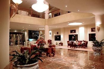 Imagen de los interiores del Hotel Grand Tiga Mustika. Foto 6