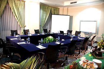Imagen de los interiores del Hotel Grand Tiga Mustika. Foto 7