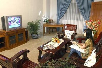 Imagen de los interiores del Hotel Grand Tiga Mustika. Foto 14