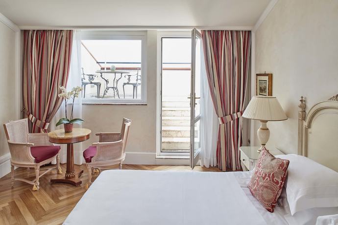 Imagen de la habitación del Hotel Grand Timeo, A Belmond , Taormina. Foto 13