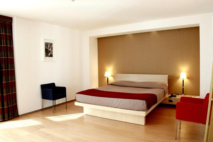 Imagen de la habitación del Hotel Grand Tiziano E Dei Congressi. Foto 13