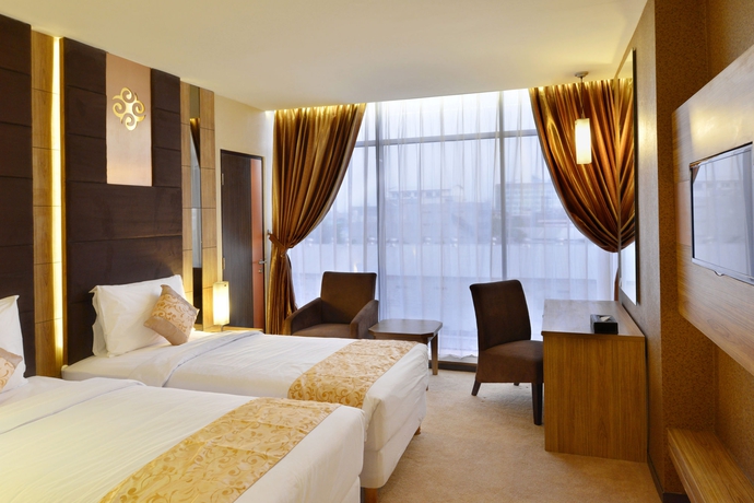 Imagen de la habitación del Hotel Grand Tjokro Jakarta. Foto 10