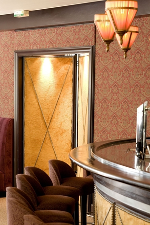 Imagen del bar/restaurante del Hotel Grand Tonic and Spa Nuxe. Foto 4