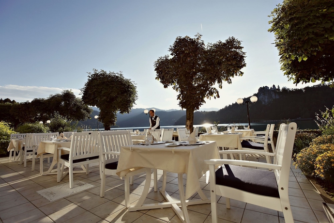 Imagen del bar/restaurante del Hotel Grand Toplice. Foto 9