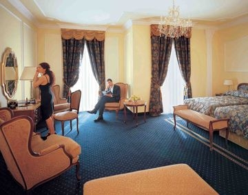 Imagen general del Hotel Grand Trieste and Victoria. Foto 3