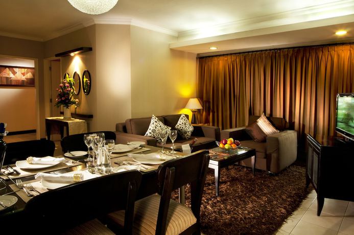 Imagen de la habitación del Hotel Grand Tropic Suites. Foto 9