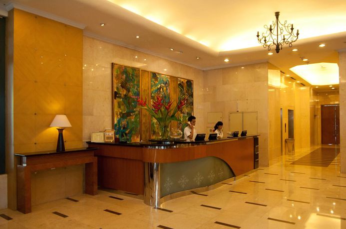 Imagen de los interiores del Hotel Grand Tropic Suites. Foto 19