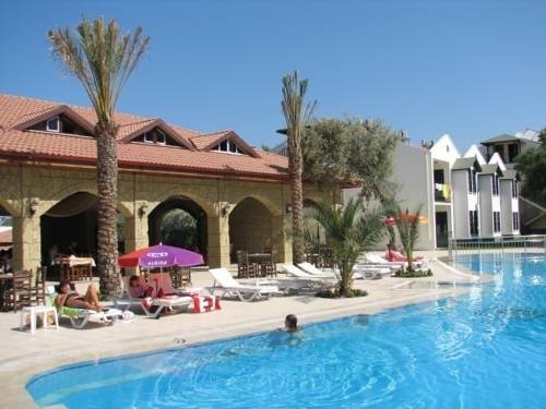 Imagen general del Hotel Grand Ucel. Foto 7