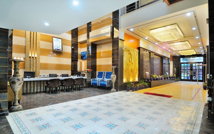 Imagen de los interiores del Hotel Grand Uddhav. Foto 16