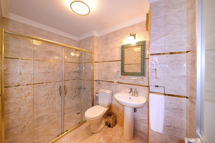 Imagen de la habitación del Hotel Grand Umit. Foto 8