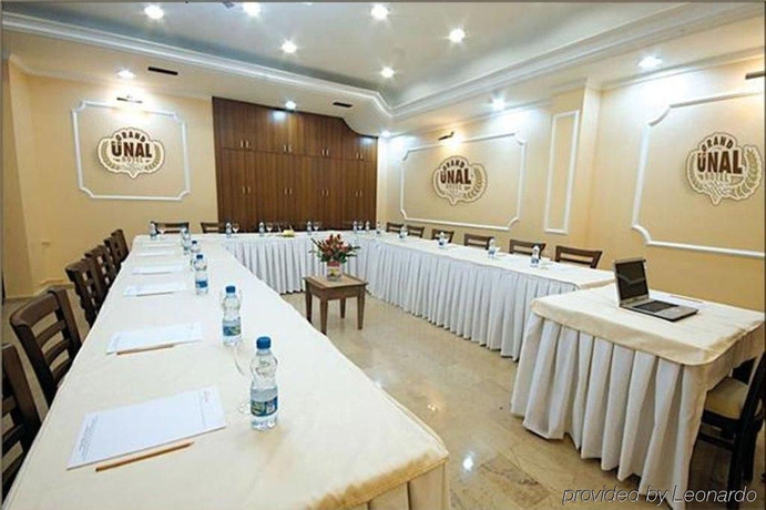 Imagen de la habitación del Hotel Grand Unal. Foto 12