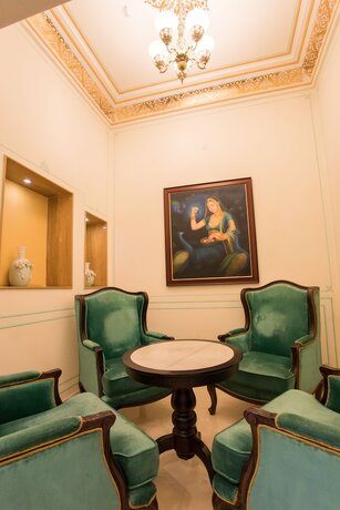 Imagen de la habitación del Hotel Grand Uniara. Foto 12