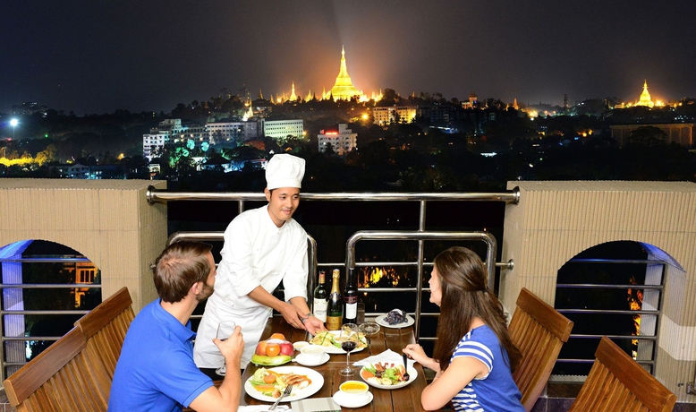 Imagen de los exteriores del Hotel Grand United Ahlone Branch. Foto 15