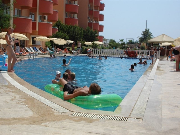 Imagen general del Hotel Grand Uysal Beachandspa - All Inclusive. Foto 4