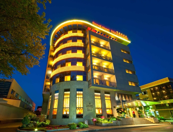 Imagen general del Hotel Grand Valentina. Foto 1