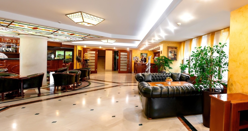 Imagen de los interiores del Hotel Grand Valentina. Foto 16