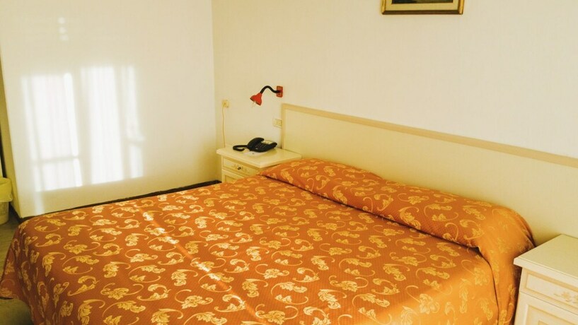 Imagen de la habitación del Hotel Grand Vallombrosa. Foto 21