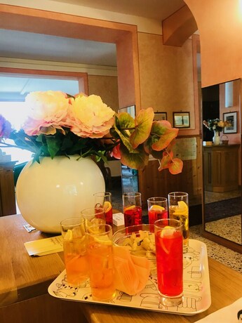 Imagen de los interiores del Hotel Grand Vallombrosa. Foto 23