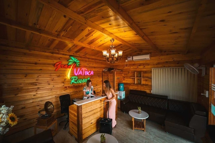 Imagen de los interiores del Hotel Grand Vatika Resort. Foto 17