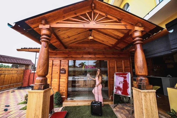 Imagen de los interiores del Hotel Grand Vatika Resort. Foto 19