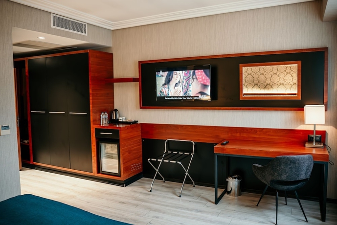 Imagen de la habitación del Hotel Grand Vaves Otel. Foto 11