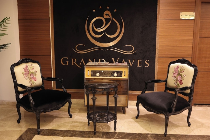 Imagen de los interiores del Hotel Grand Vaves Otel. Foto 18