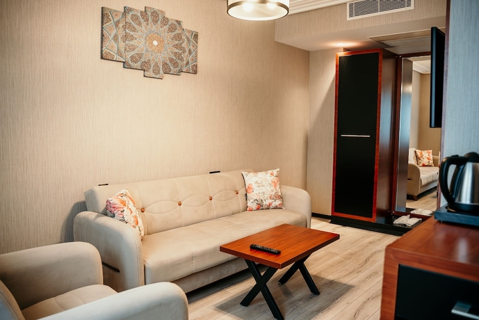 Imagen de la habitación del Hotel Grand Vaves Otel. Foto 12