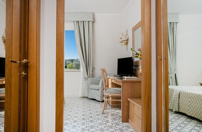 Imagen de la habitación del Hotel Grand Vesuvio, Sorrento. Foto 11